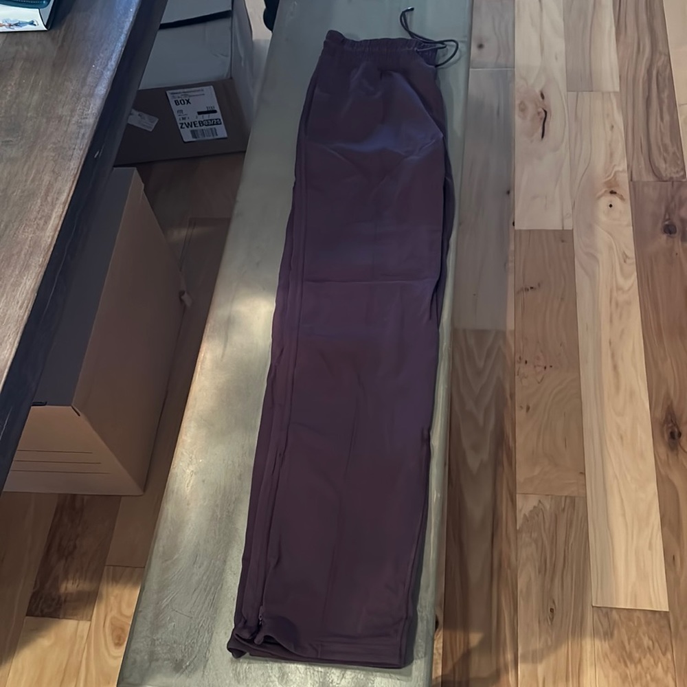 Lululemon studio pant top and flare bottom